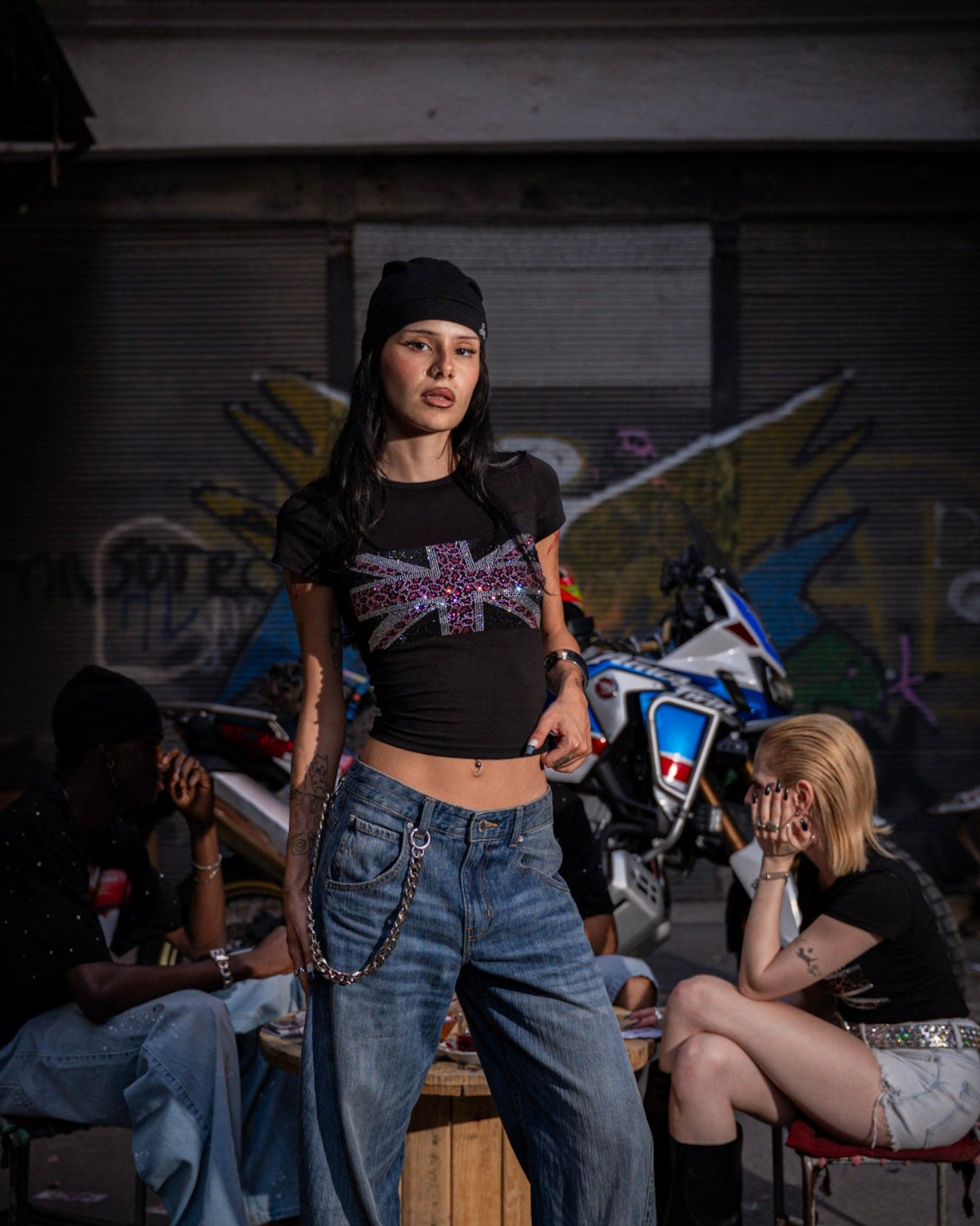 İngiltere Leoparlı Crystal Tee-Pink Sheen Studios®