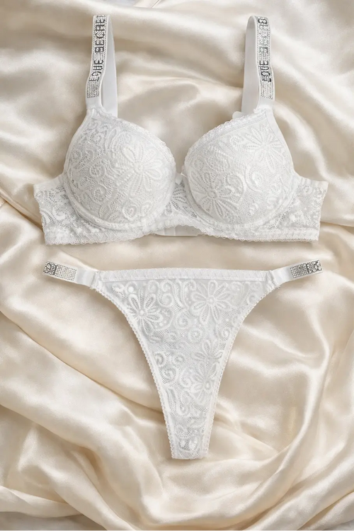 Love Secret Beyaz Dantel Takım Sheen Studios®