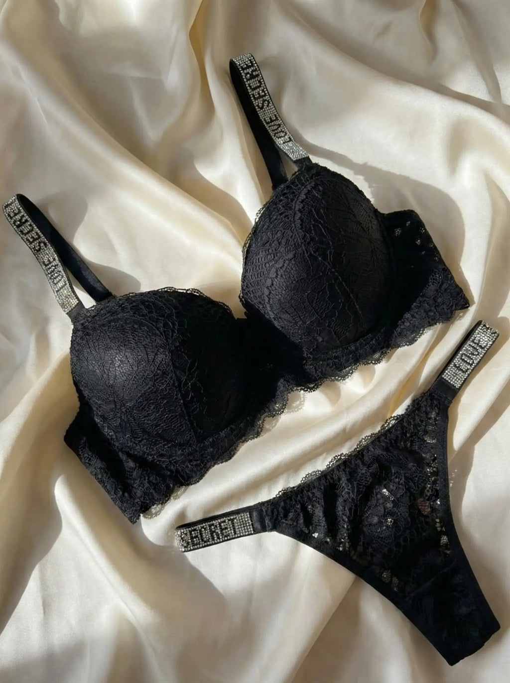 Love Secret Black Dantel Takım Sheen Studios®