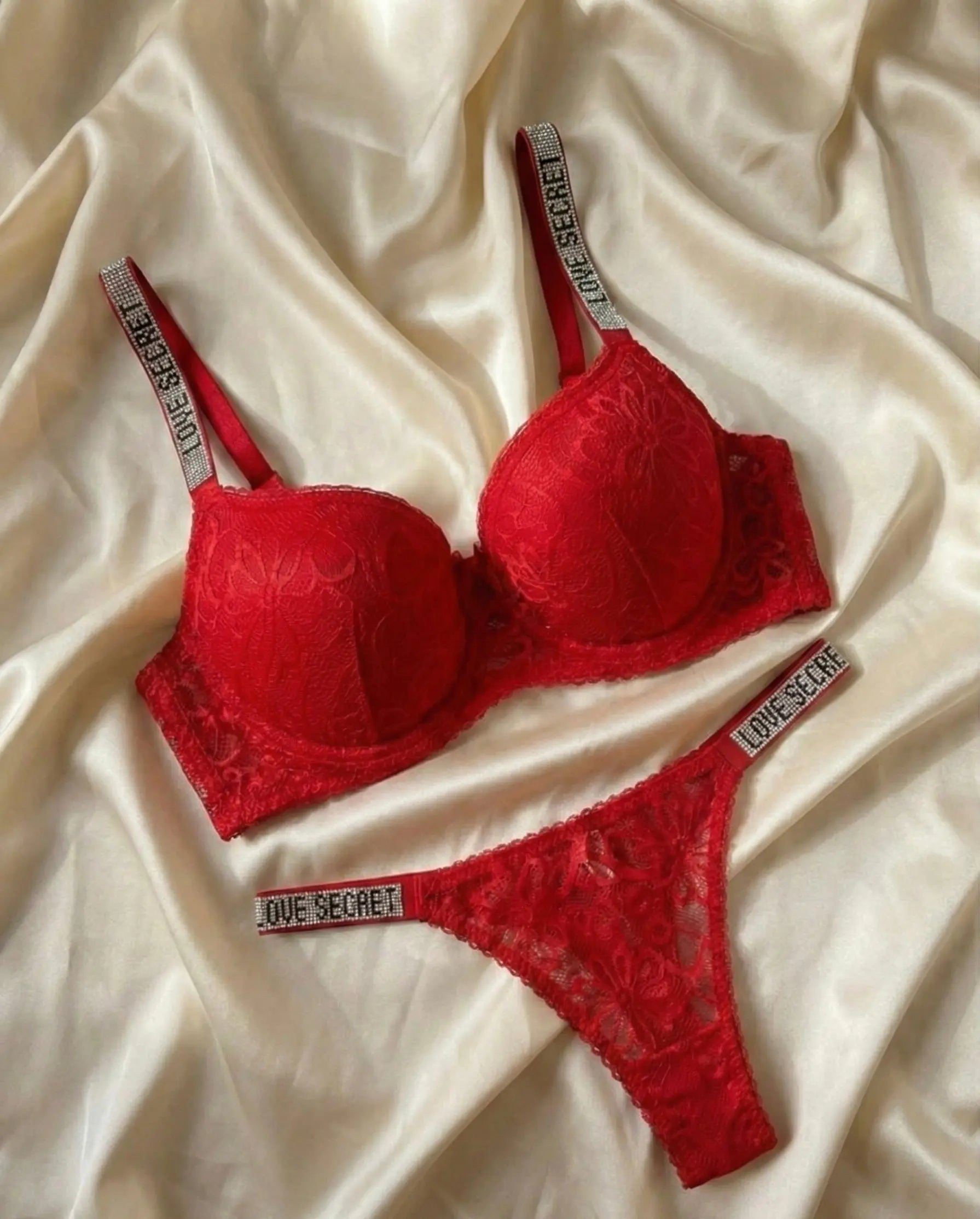 Love Secret Kırmızı Dantel Takım Sheen Studios®